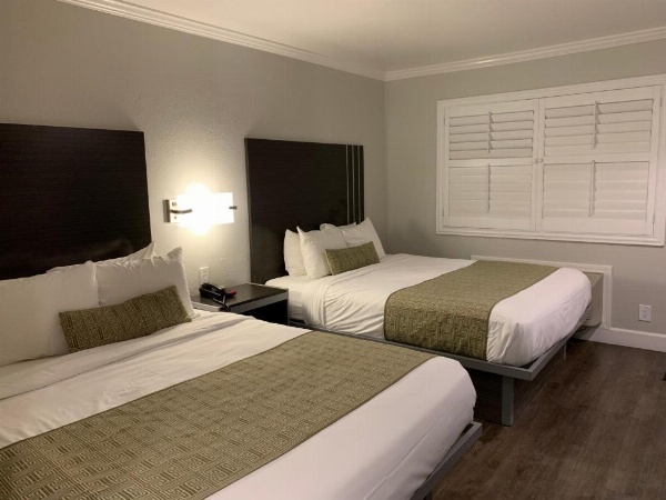 Sand Castle Inn image 15